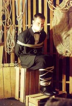 gay_bondage_4337.jpg