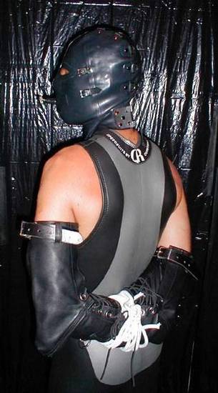gay_bondage_4367.jpg