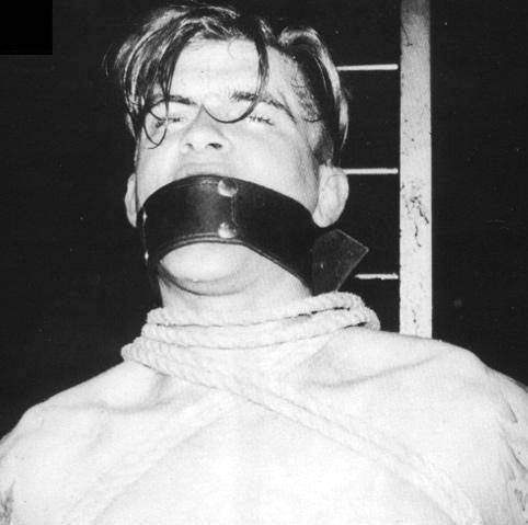 gay_bondage_4388.jpg