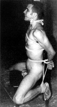 gay_bondage_4503.jpg