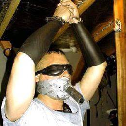 gay_bondage_4506.jpg