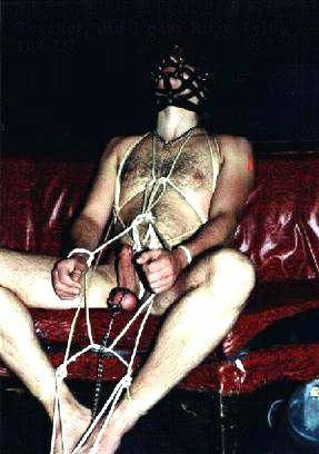 gay_bondage_4523.jpg