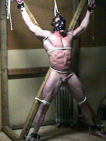 gay_bondage_4536.jpg