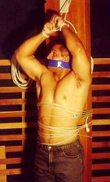 gay_bondage_4564.jpg