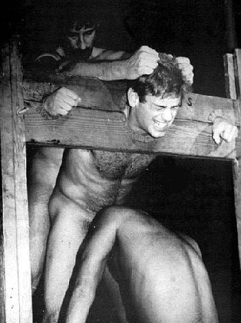 gay_bondage_4617.jpg