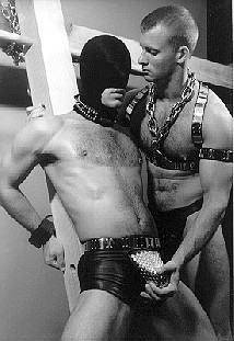 gay_bondage_2269.jpg