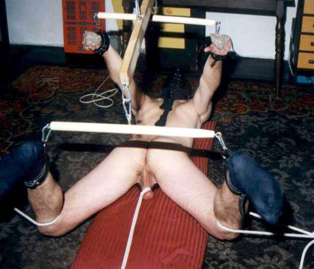 gay_bondage_2272.jpg
