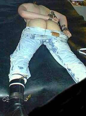 gay_bondage_2281.jpg