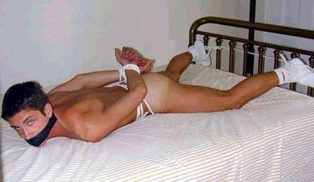 gay_bondage_2014.jpg