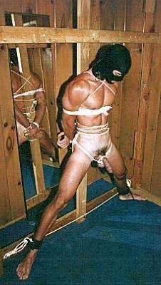 gay_bondage_3119.jpg