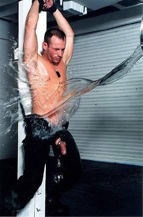 gay_bondage_3135.jpg