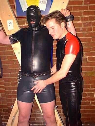 gay_bondage_3196.jpg