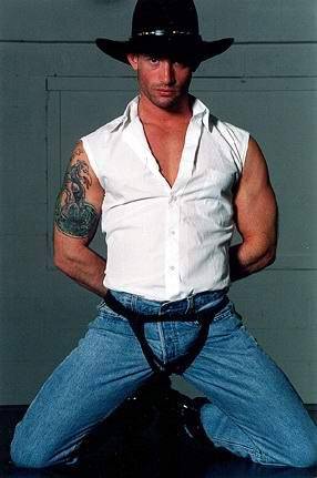 gay_bondage_3240.jpg