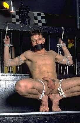 gay_bondage_3521.jpg