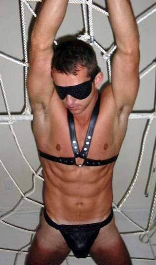 gay_bondage_3057.jpg