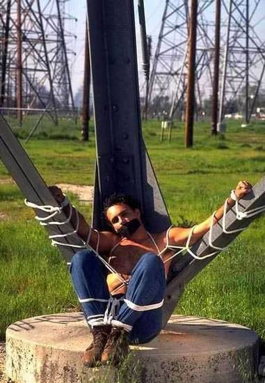 gay_bondage_3805.jpg