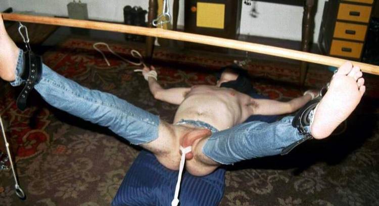 gay_bondage_3811.jpg