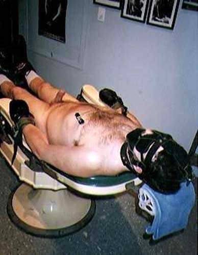 gay_bondage_2480.jpg