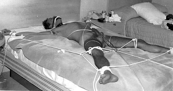 gay_bondage_0053.jpg