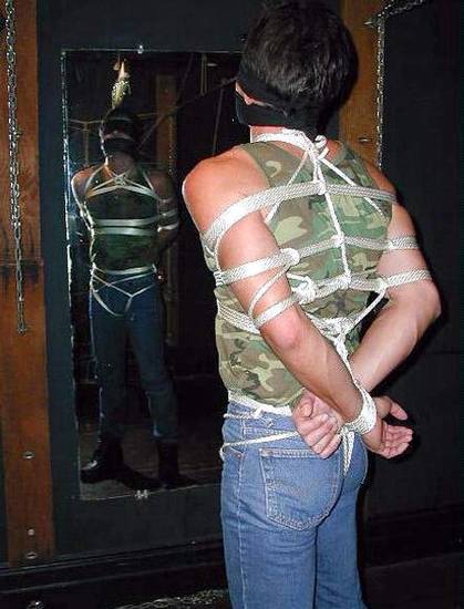 gay_bondage_0067.jpg