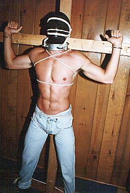 gay_bondage_0096.jpg