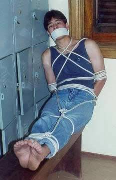 gay_bondage_0825.jpg