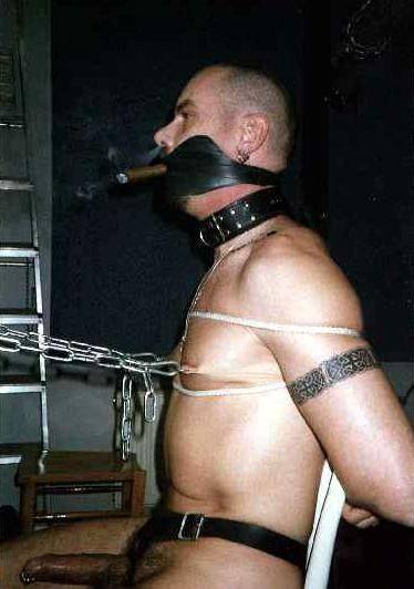 gay_bondage_1070.jpg