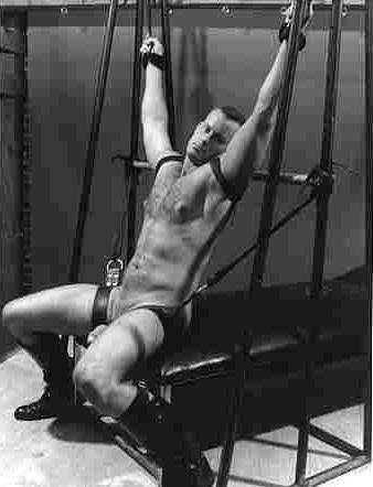 gay_bondage_1099.jpg