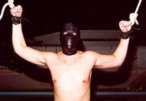 gay_bondage_1390.jpg